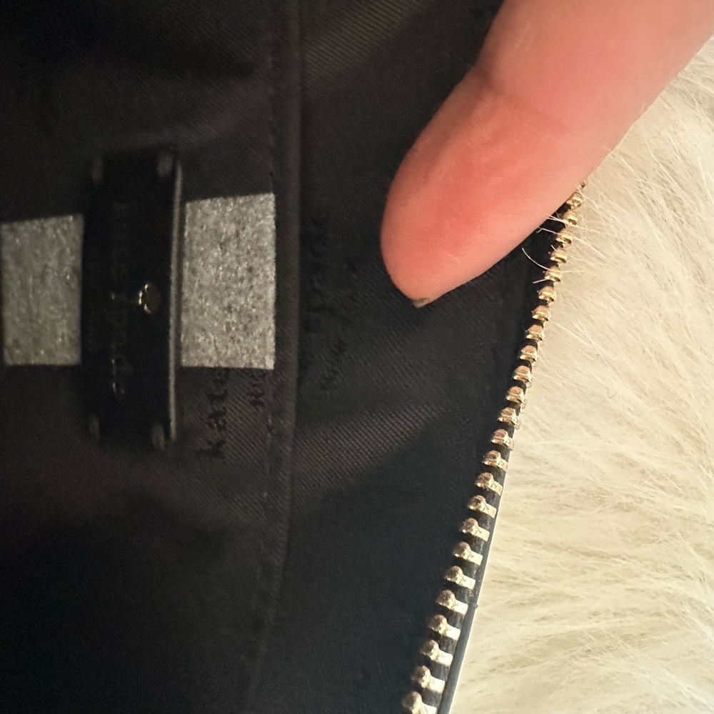 New!!Kate Spade Black Leather Crossbody Bag - Picture 4 of 6